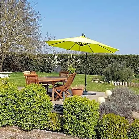 La Ceriseraie Bed & Breakfast La Gorgue